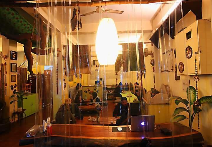 Bona Cafe Restaurant & Sala Guest House พาราณสี ภายนอก รูปภาพ